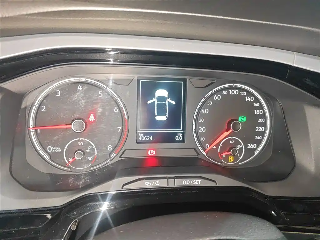 Volkswagen Polo 2019 Plus 1.5L Automatic Colorful Tech Edition фото 12