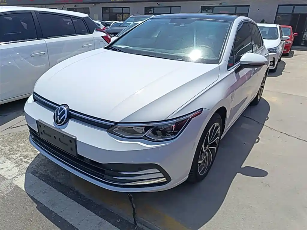 Volkswagen Golf 2023 Facelift 280TSI DSG Pro фото 2