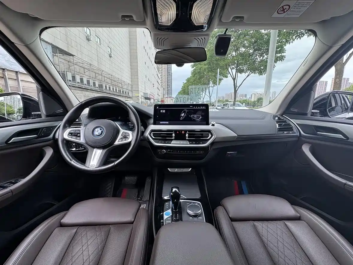 BMW iX3 2022 Innovation Leader фото 4