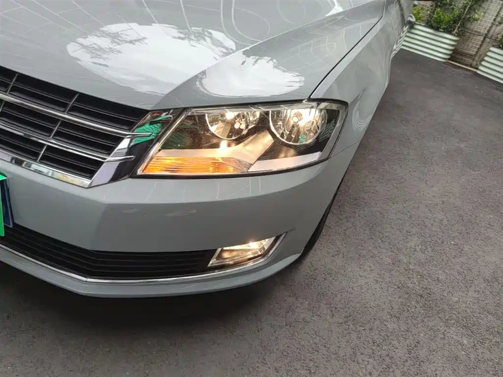 Volkswagen Lavida Tour 2013 1.4TSI Automatic Comfort фото 24