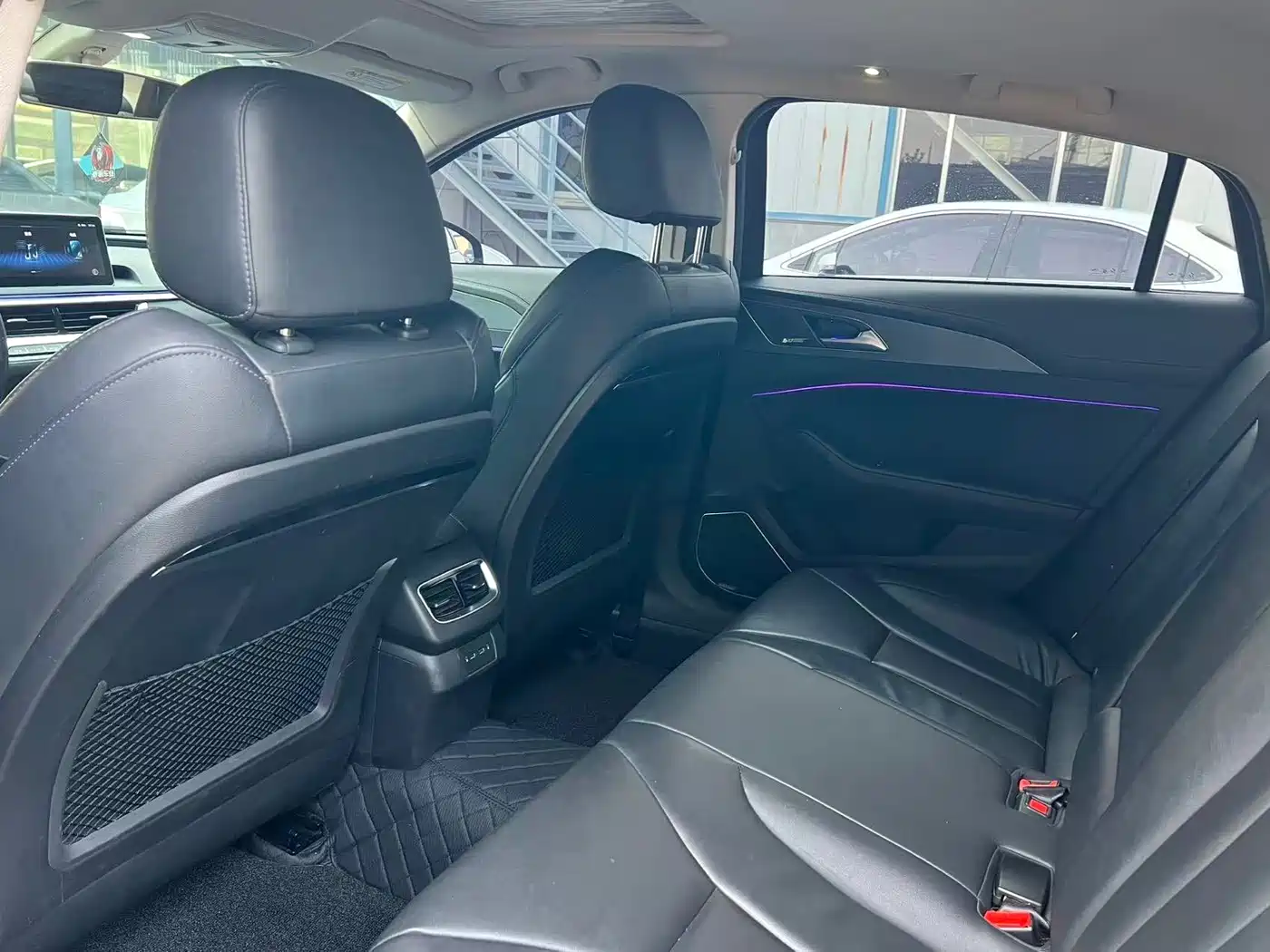 Hongqi H5 2022 Classic Facelift 1.5T DCT Flag Rhythm Edition фото 6