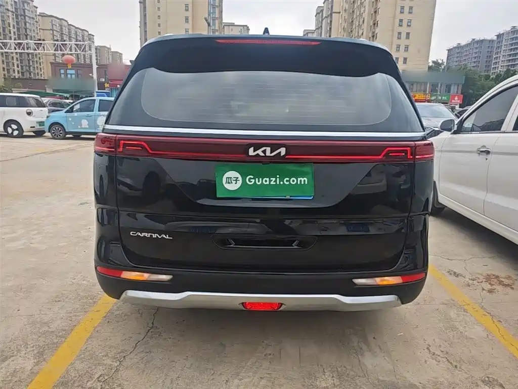 Kia Carnival 2021 2.0T Luxury Edition фото 6