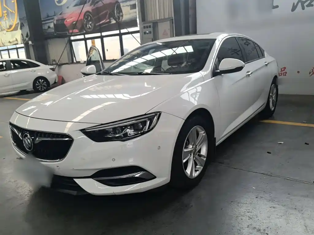 صورة 1 - Buick Regal