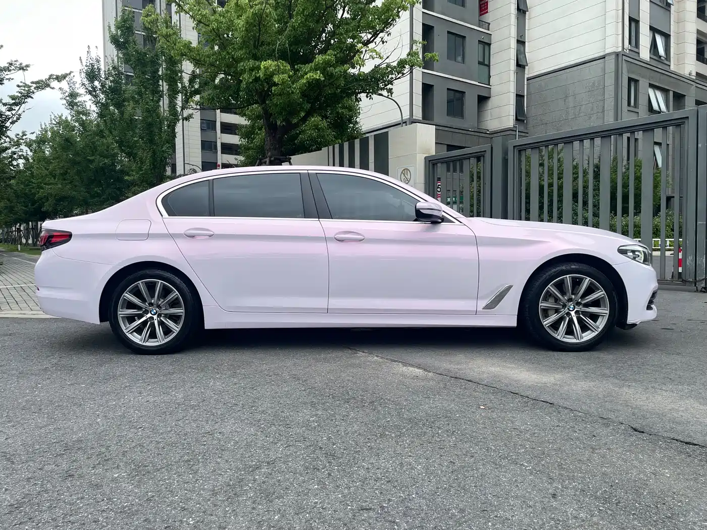 BMW 5 Series 2018 528Li Launch Special Edition фото 3