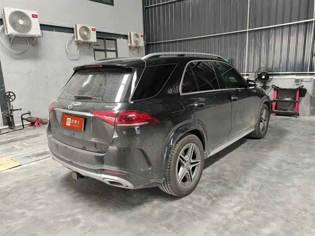 Mercedes-Benz GLE фото 2
