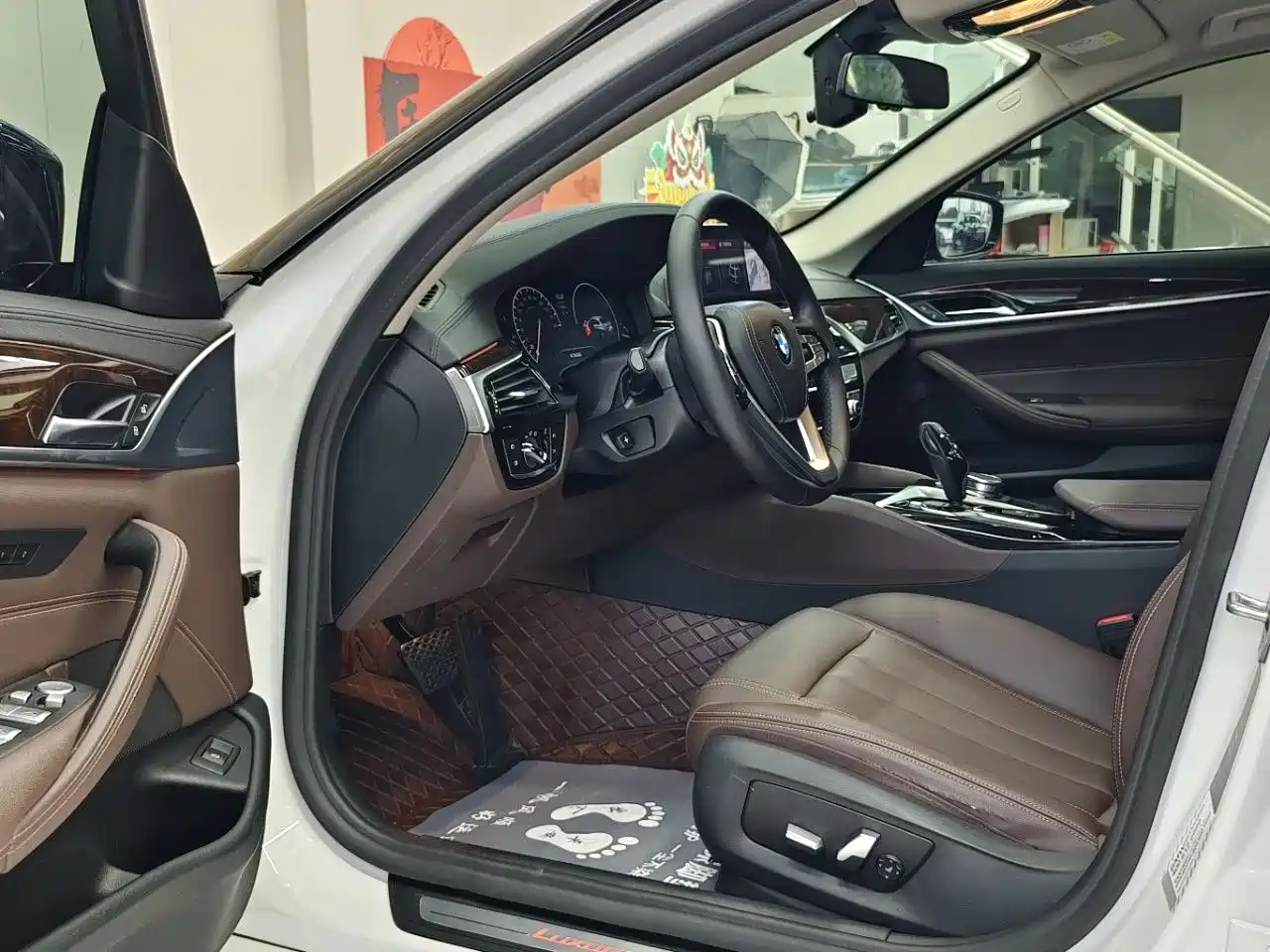 BMW 5 Series 2019 525Li Luxury Package фото 7