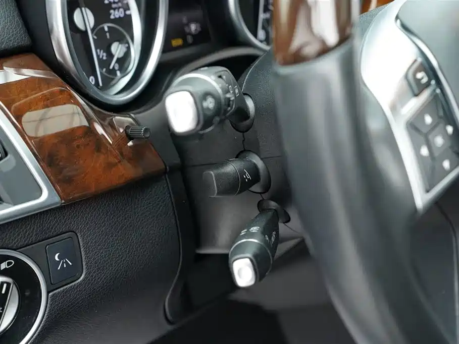 Mercedes-Benz M-Class 2014 ML 400 4MATIC Luxury фото 11