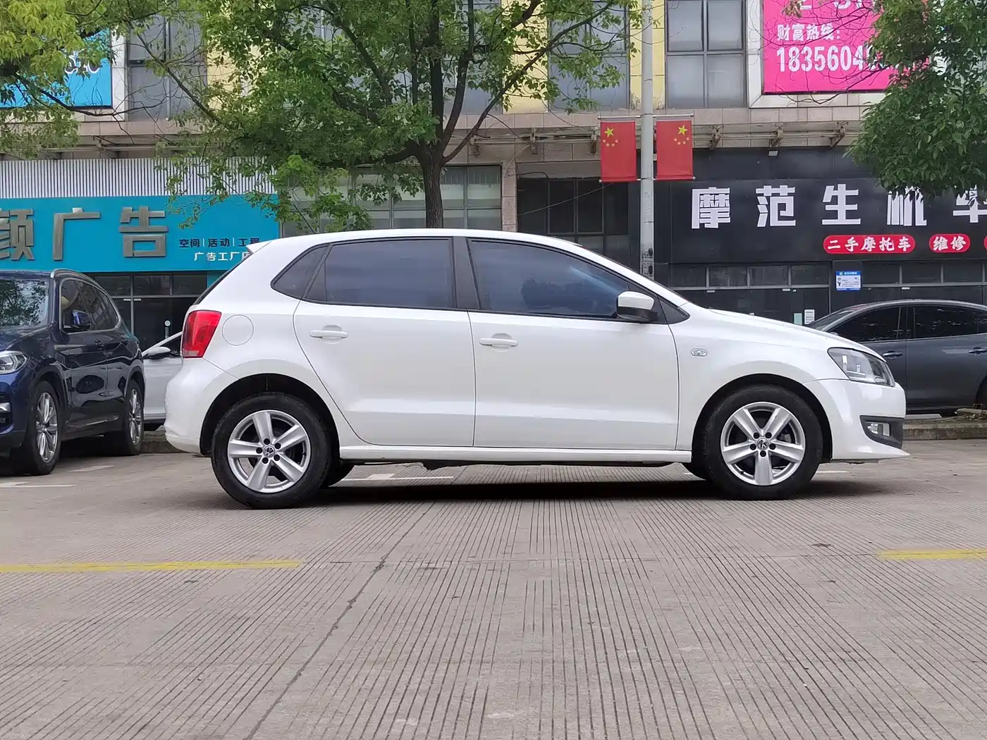 Volkswagen Polo 2013 1.4L Automatic Comfort Edition фото 7