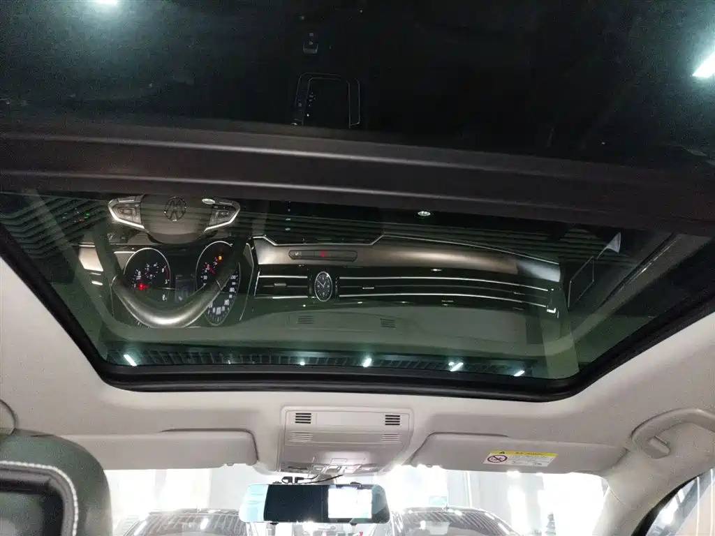 Volkswagen Magotan 2020 330TSI DSG Leading фото 17