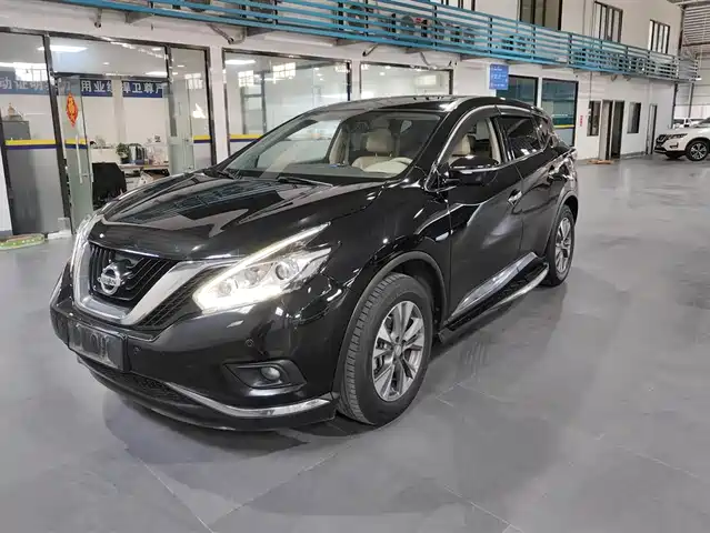 NISSAN LOULAN