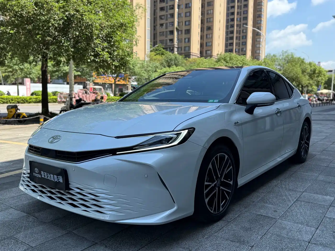 Toyota Camry 2024 Hybrid 2.5HG Premium Edition