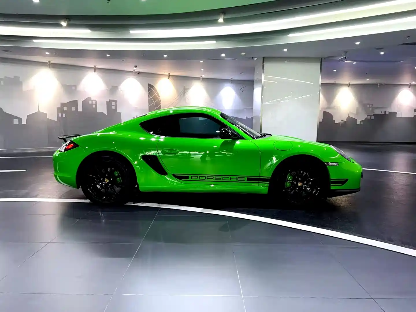 Photo 7 - Porsche Cayman