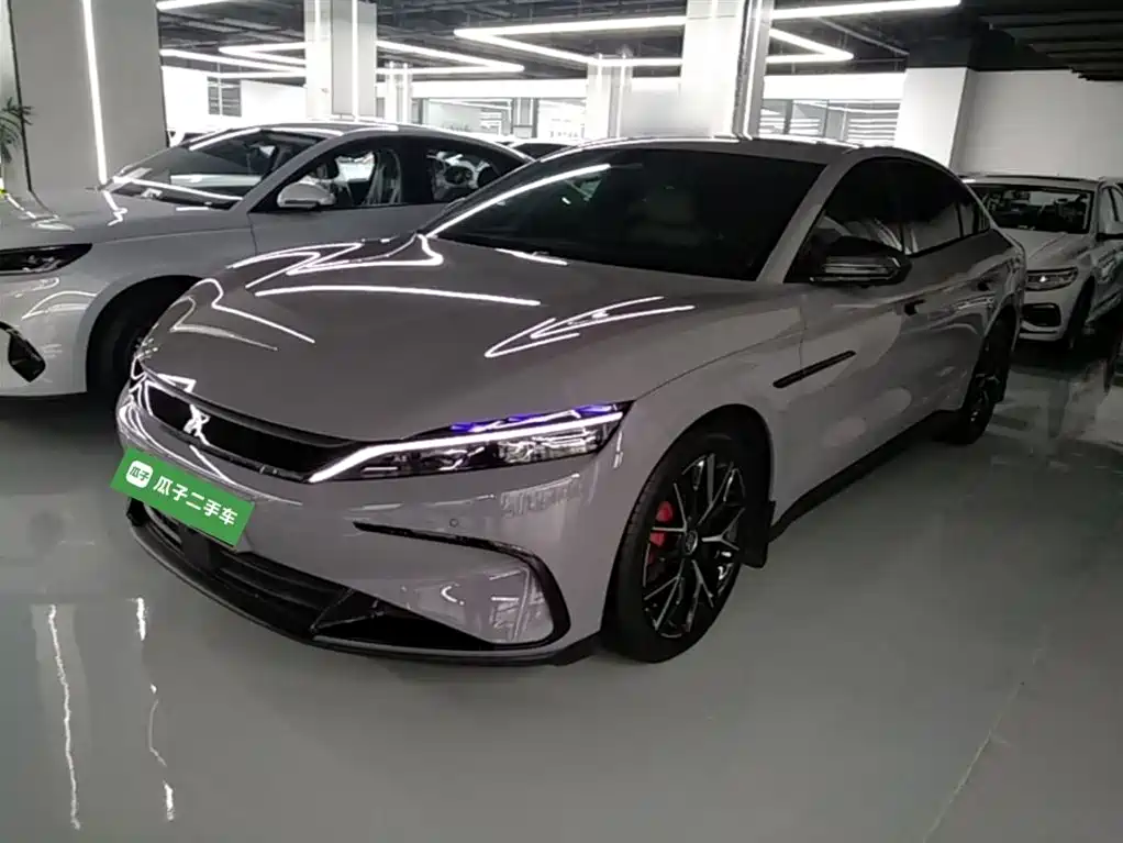 BYD Han 2025 DM-i 125KM Premium фото 2