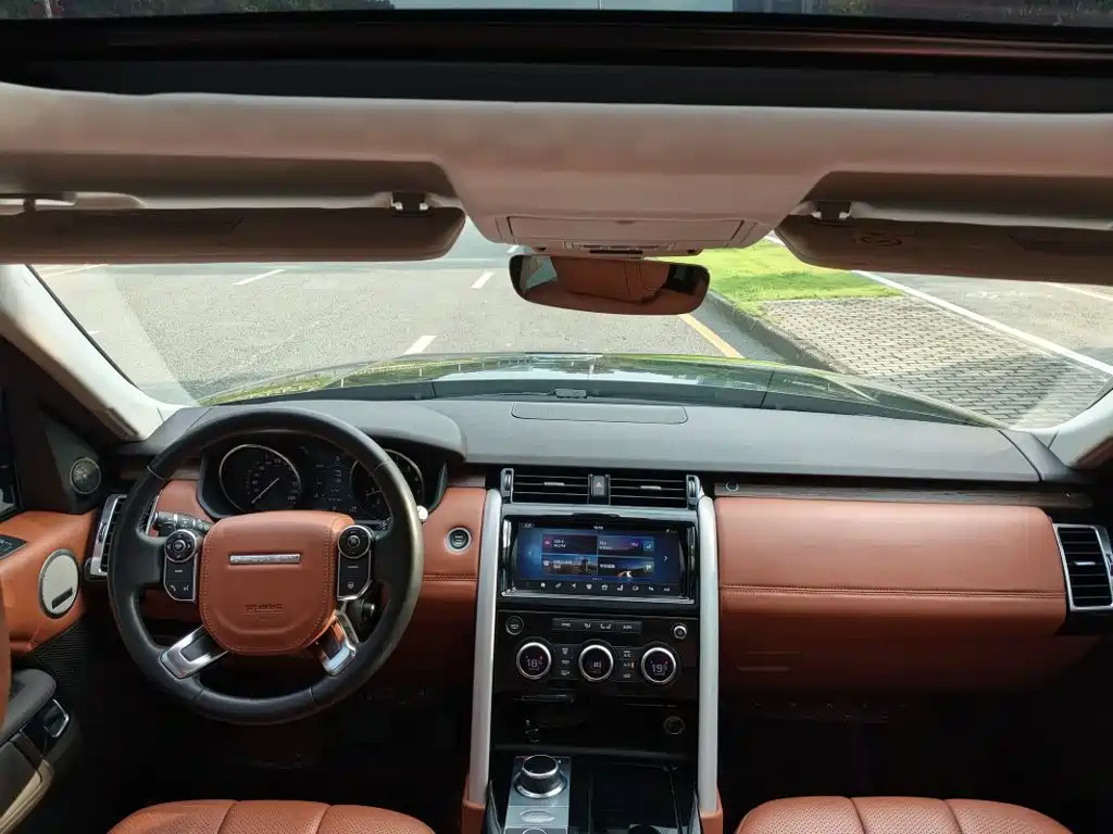 Фото 6 - Land Rover Discovery