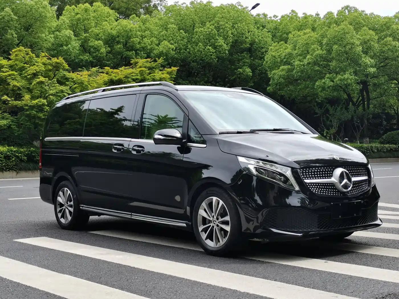 Mercedes-Benz V-Class 2022 V 260 Prestige Edition фото 3