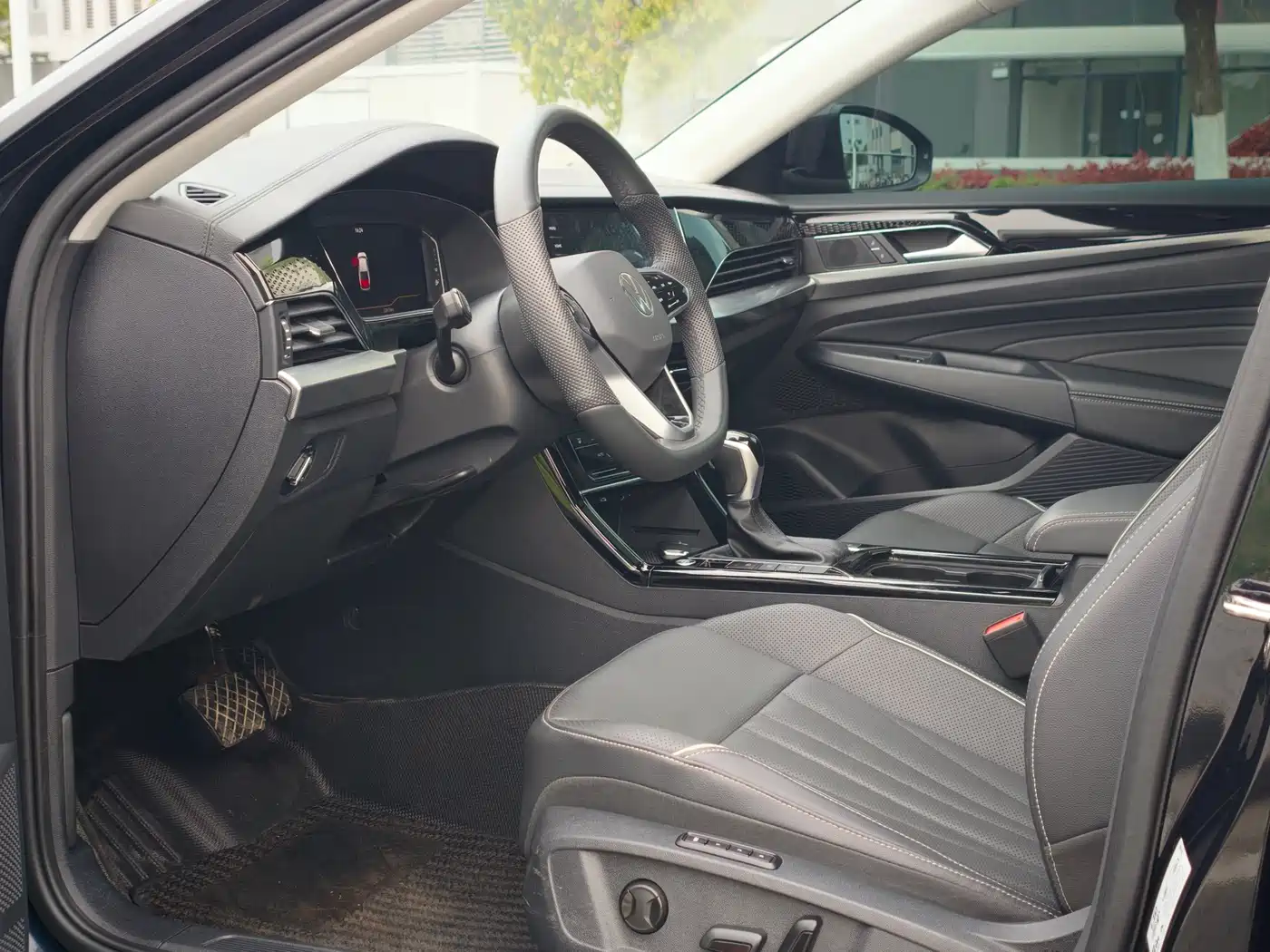 Volkswagen Passat 2024 Model 380TSI Starlight Elite фото 12