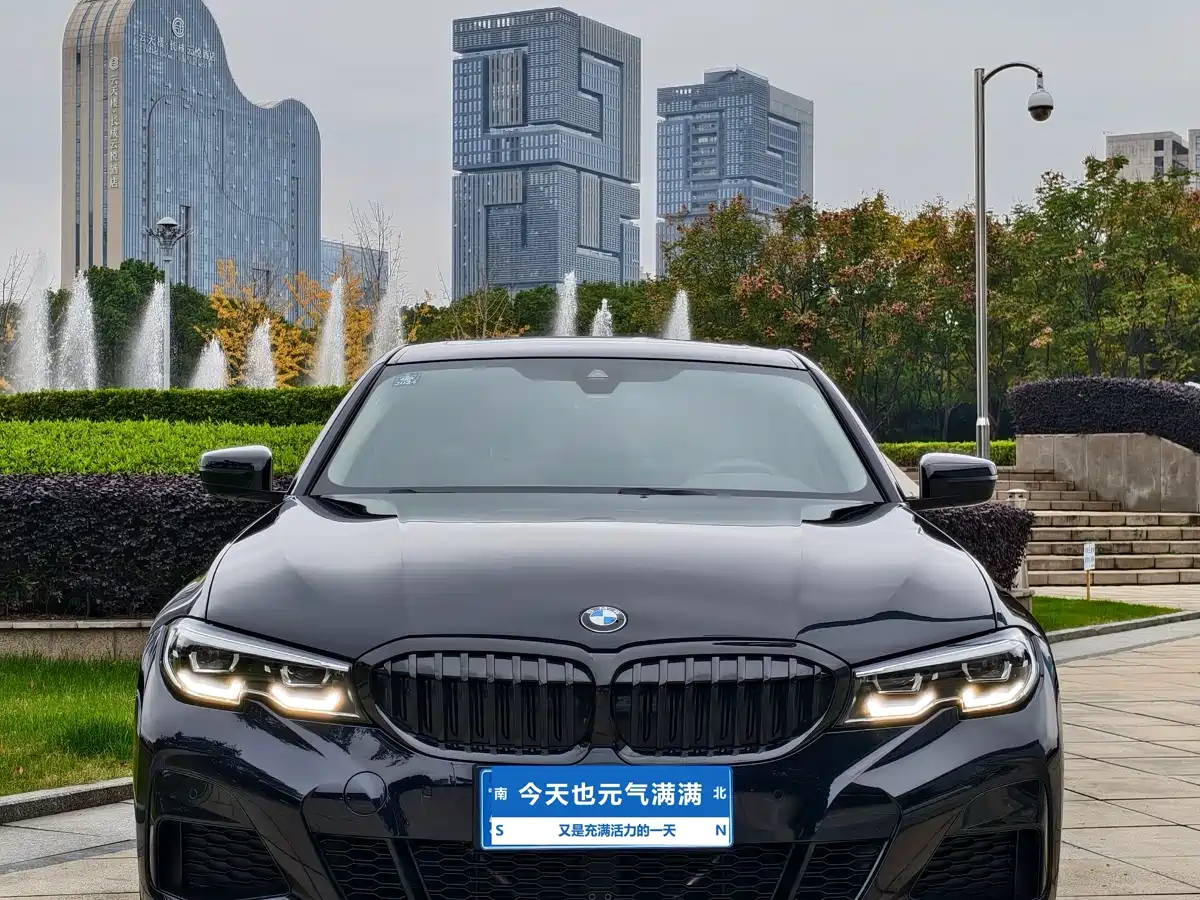 BMW 3 Series 2022 Facelift 325Li M Sport Shadow Edition фото 2