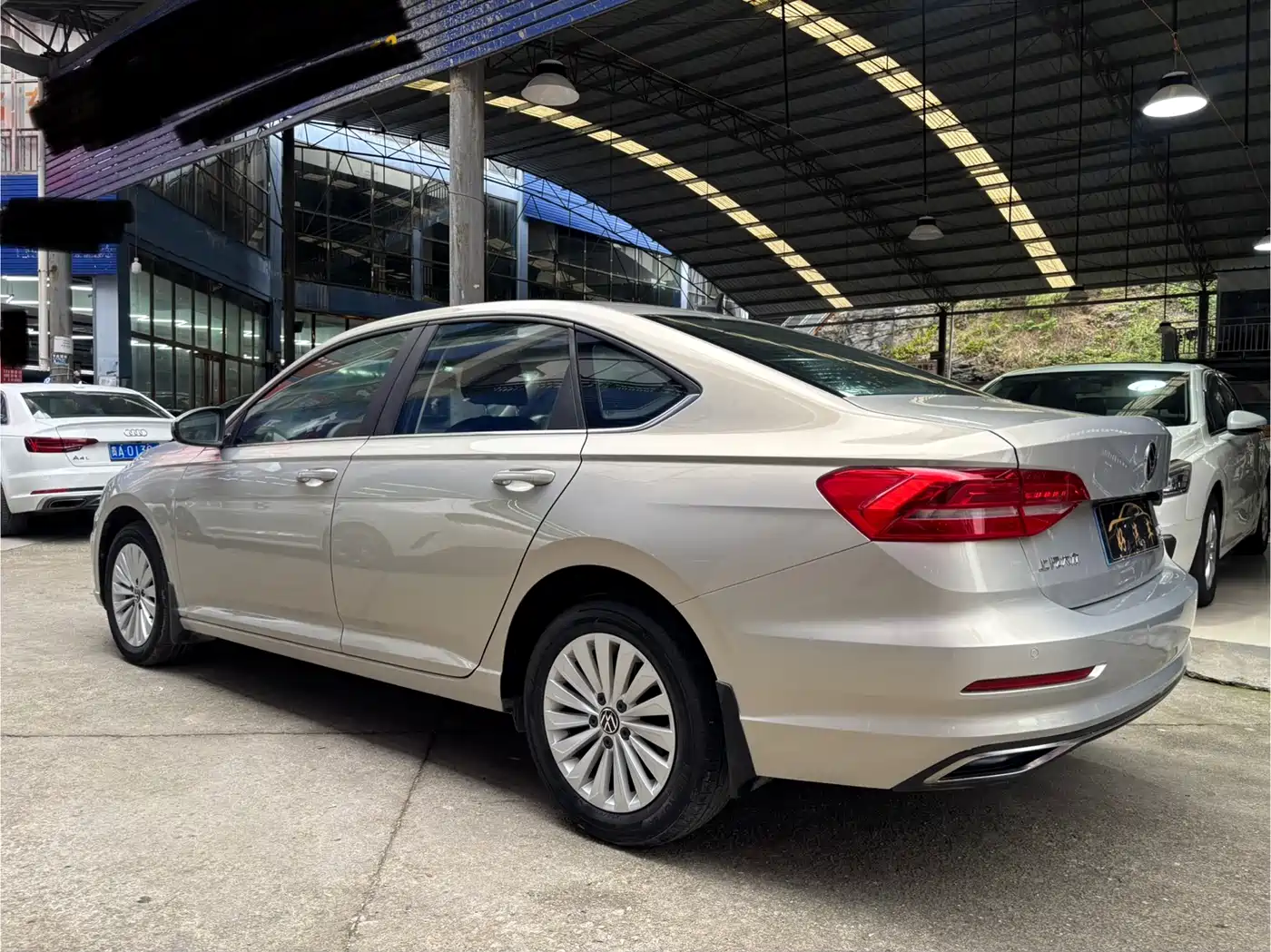 Volkswagen Lavida 2021 280TSI DSG Comfort Edition фото 13