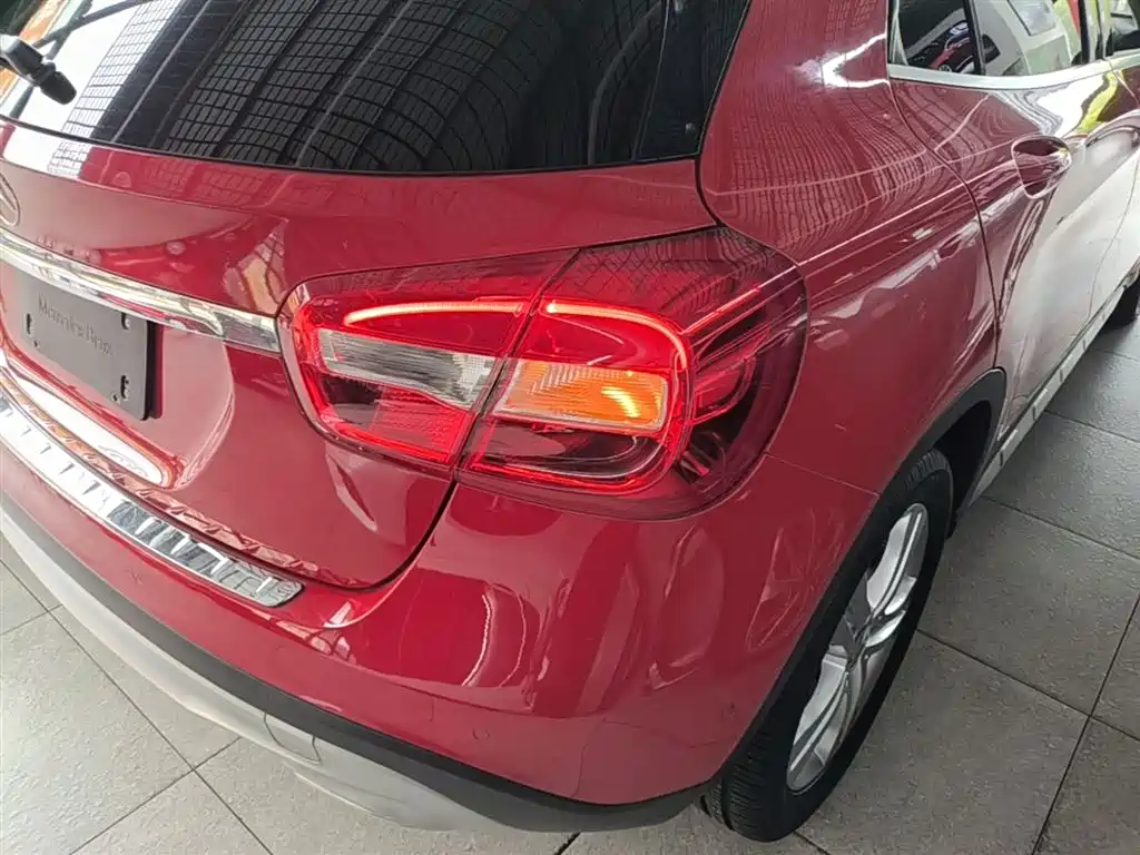 Mercedes-Benz GLA 2016 GLA 200 Dynamic фото 8