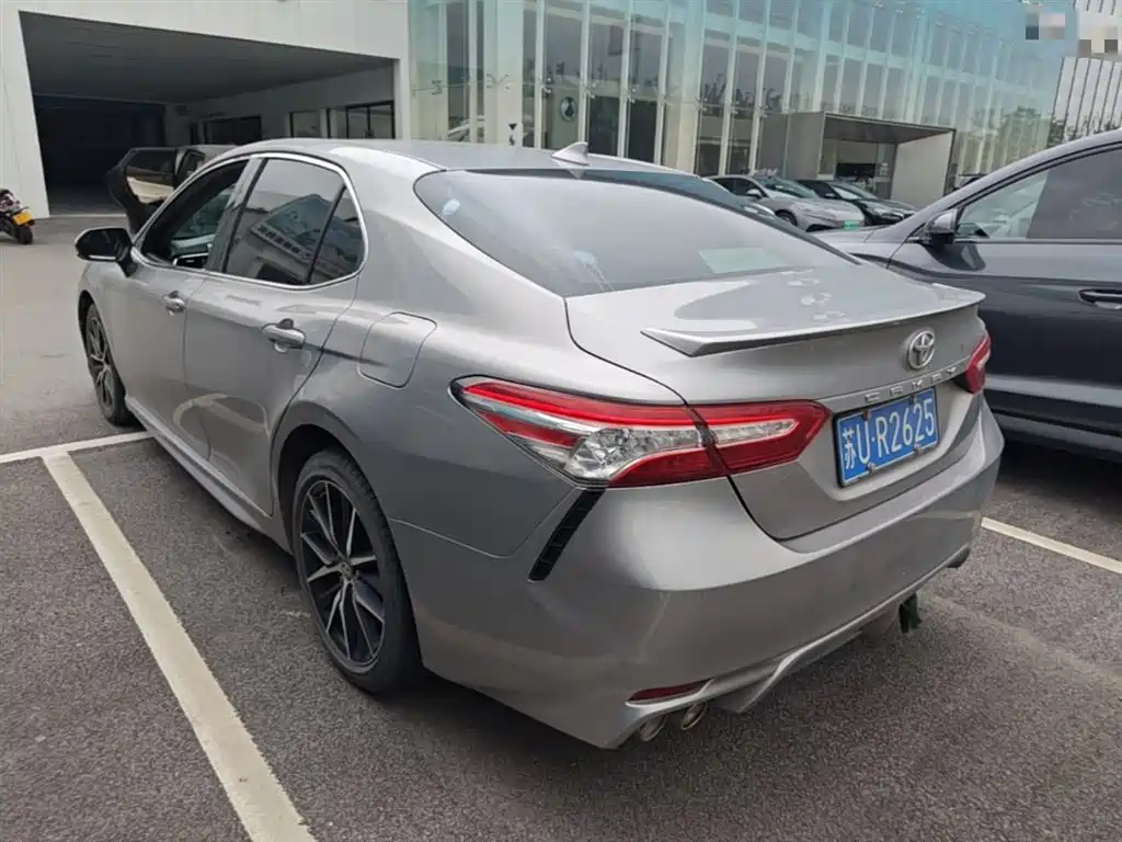 Toyota Camry 2021 2.5S Feng Shang Edition фото 9