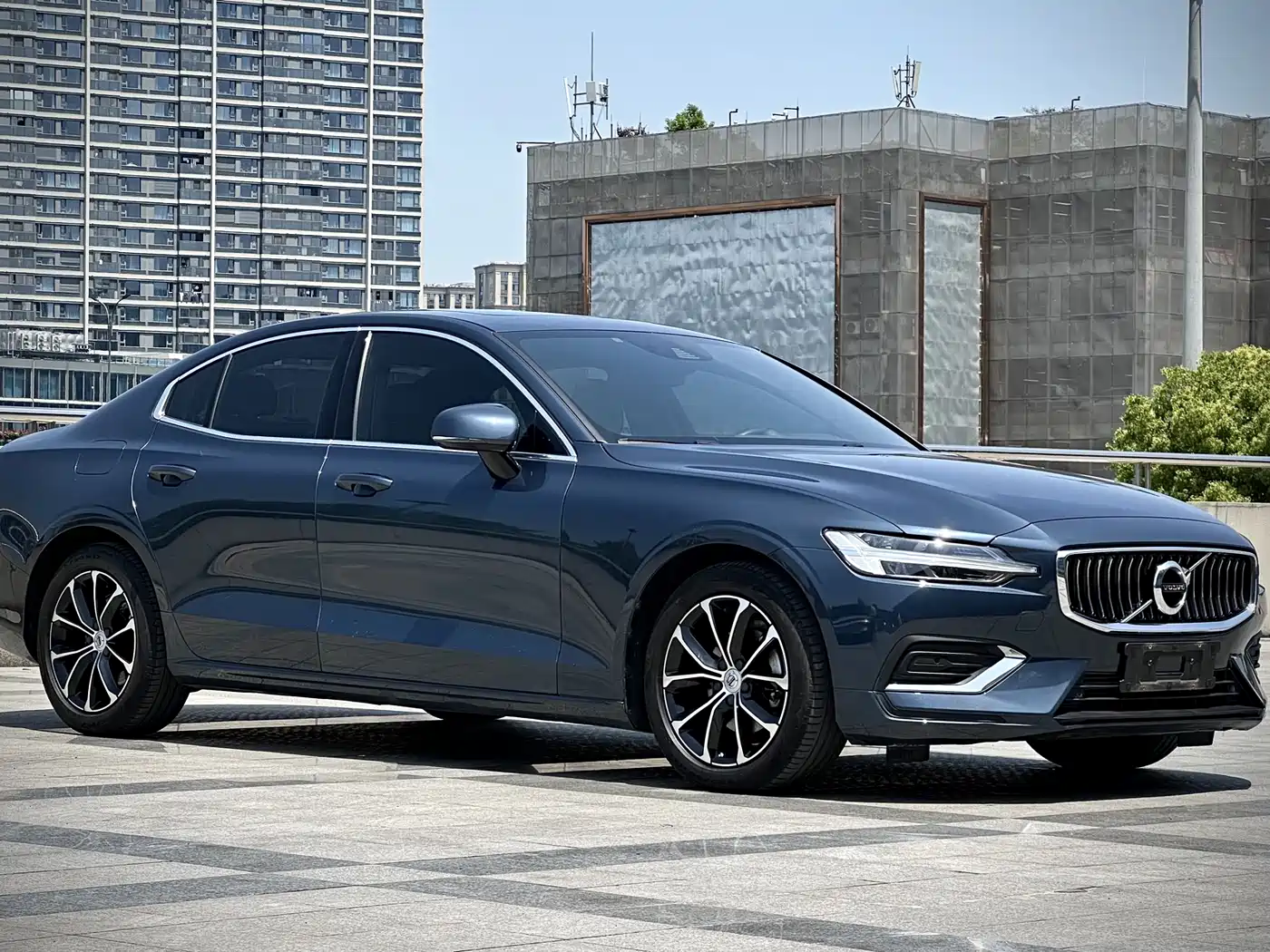 VOLVO S60