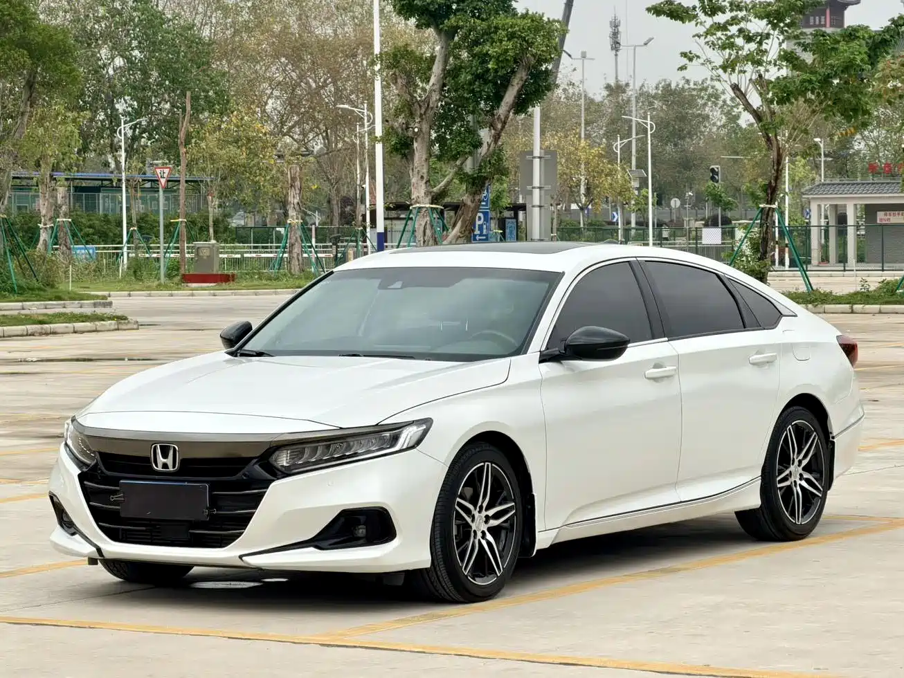Honda Accord 2022 260TURBO Phantom Night Premium