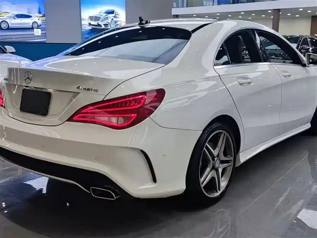 Mercedes-Benz CLA (Import) 2016 CLA 220 4MATIC фото 9