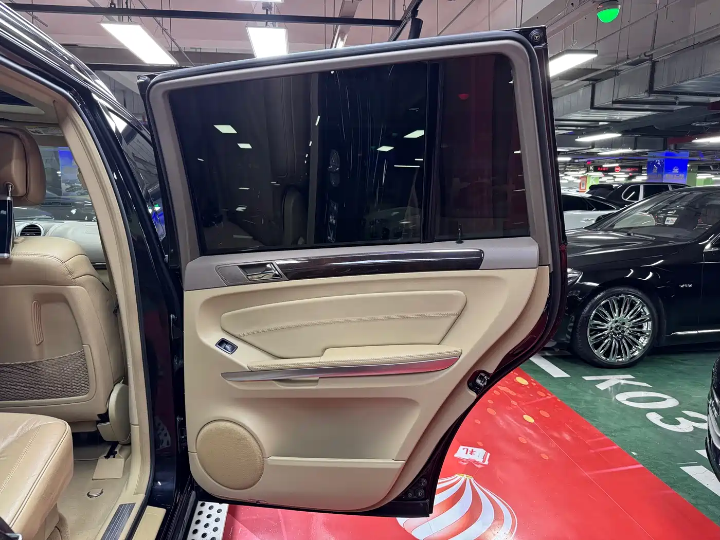 Mercedes-Benz GL-Class фото 38