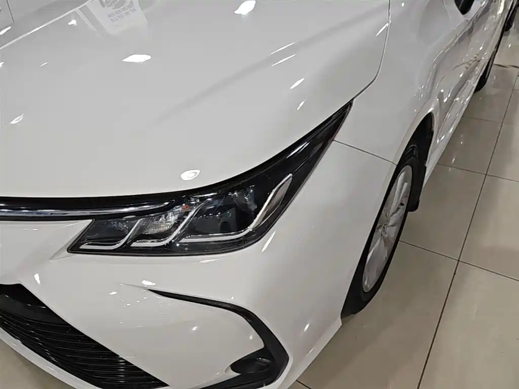 Toyota Corolla 2021 1.2T S-CVT Elite PLUS Edition фото 24