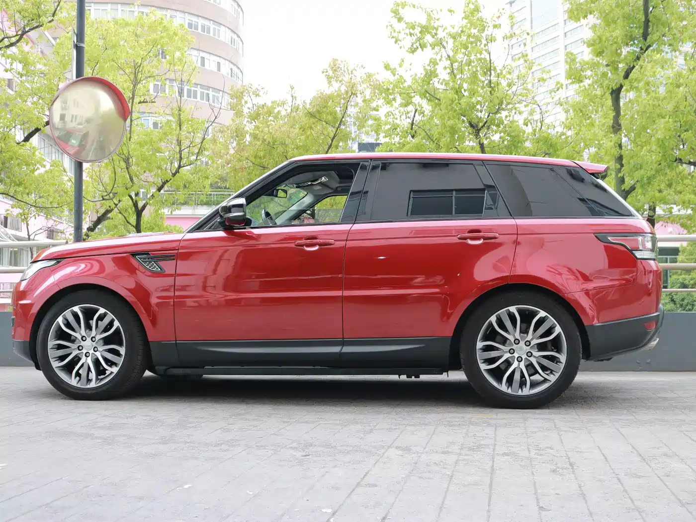 Land Rover Range Rover Sport 2016 Model 3.0 SC V6 HSE DYNAMIC фото 2