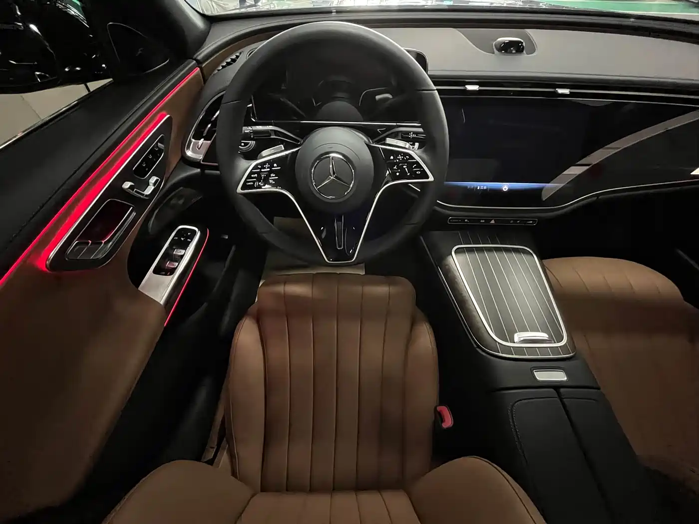 Mercedes-Benz E-Class 2025 E 300 L Luxury Sport фото 9