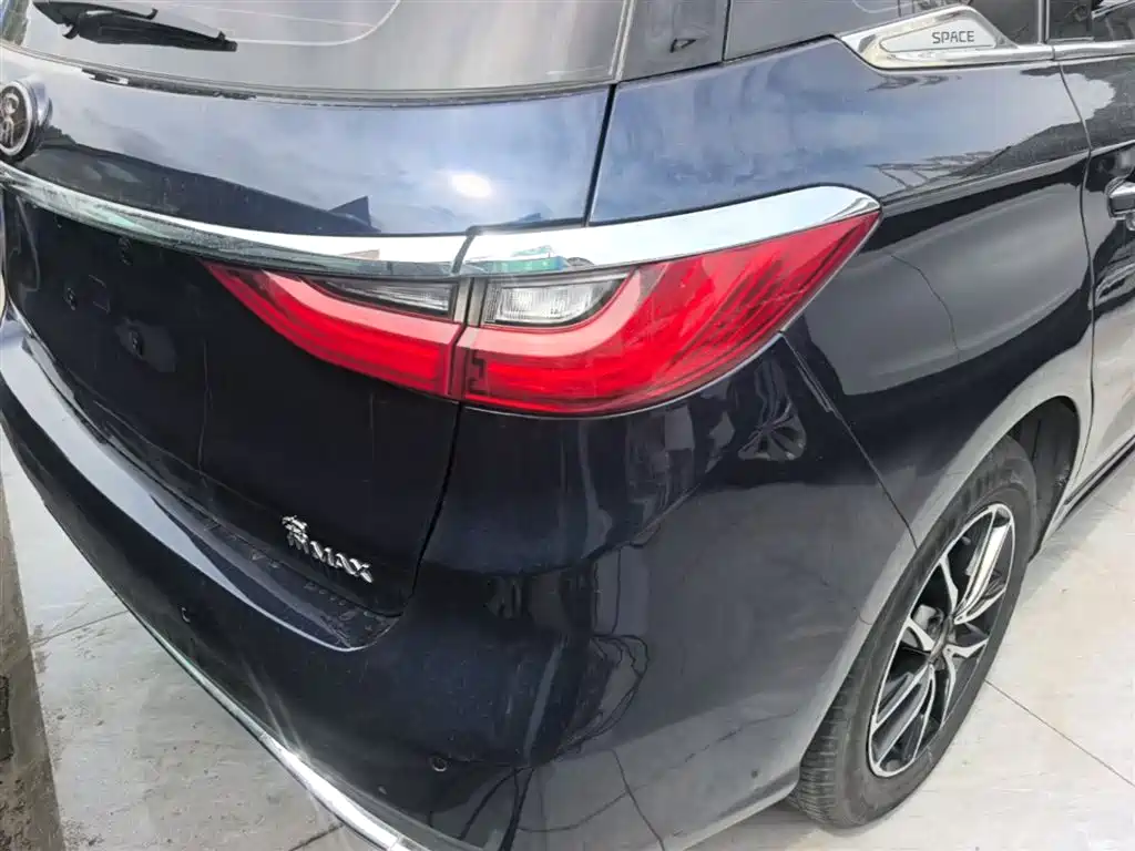 BYD Song MAX 2017 1.5T Auto Smart Connect Premium 7-seater фото 8