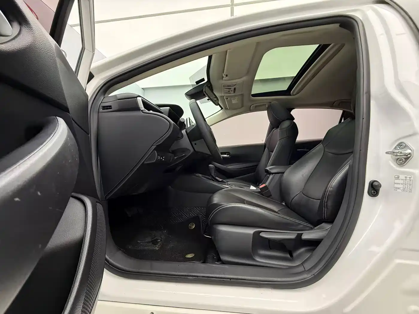Toyota Corolla 2021 1.2T S-CVT Elite PLUS Edition фото 21
