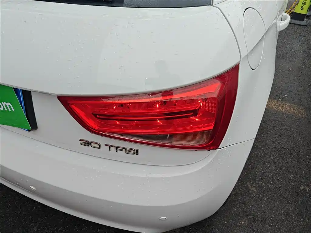 Audi A1 2014 30 TFSI Sportback Fashion фото 24