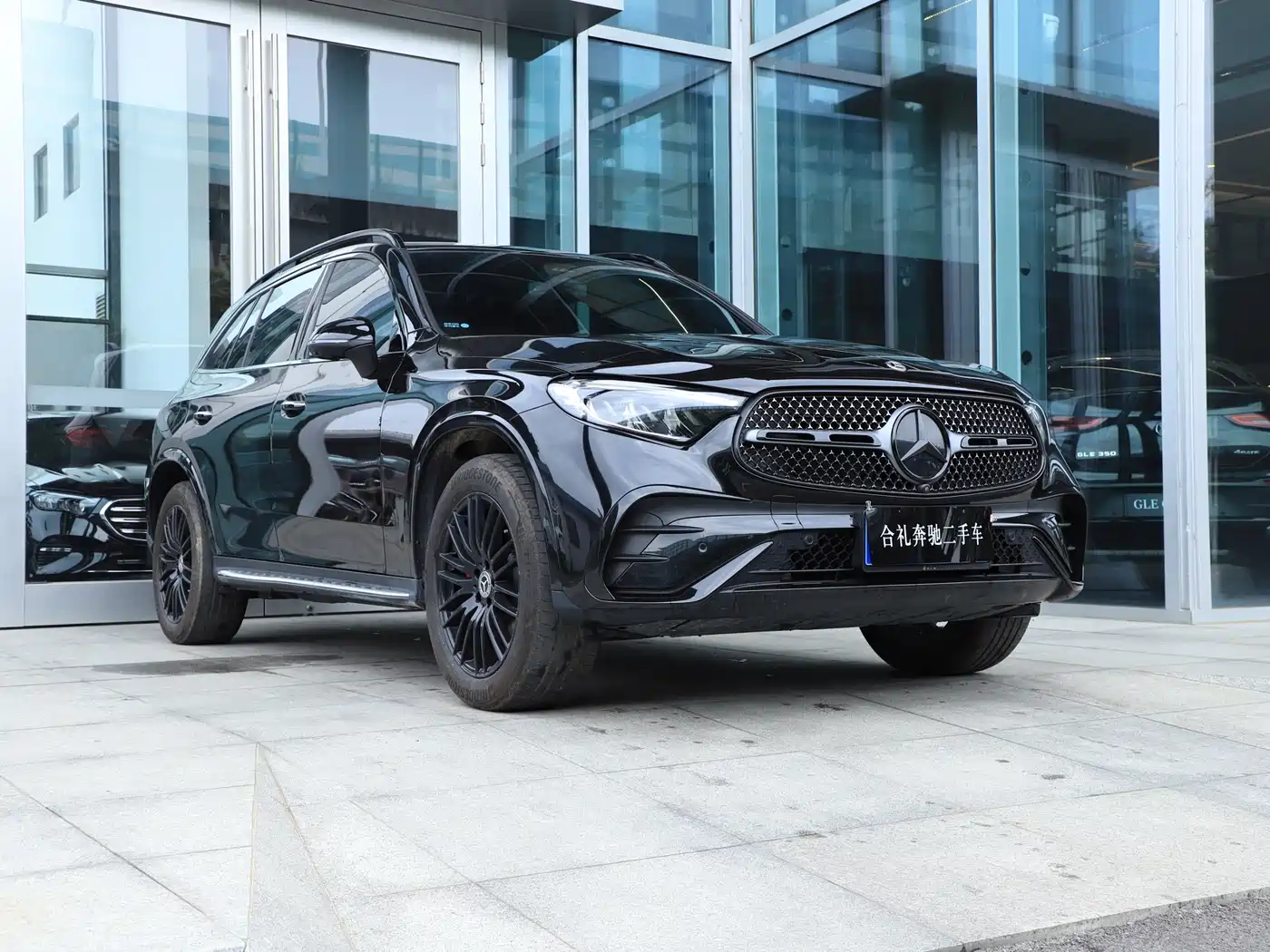 Mercedes-Benz GLC 2024 GLC 300 L 4MATIC Dynamic 5-seater фото 2