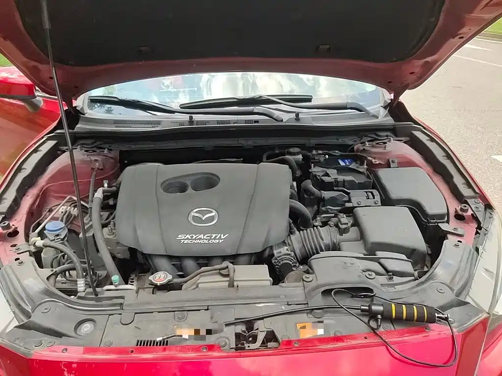 Mazda Mazda3 Axela 2014 2014 Hatchback 2.0L Automatic Sport