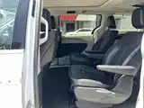 Фото 11 - Chrysler Pacifica PHEV
