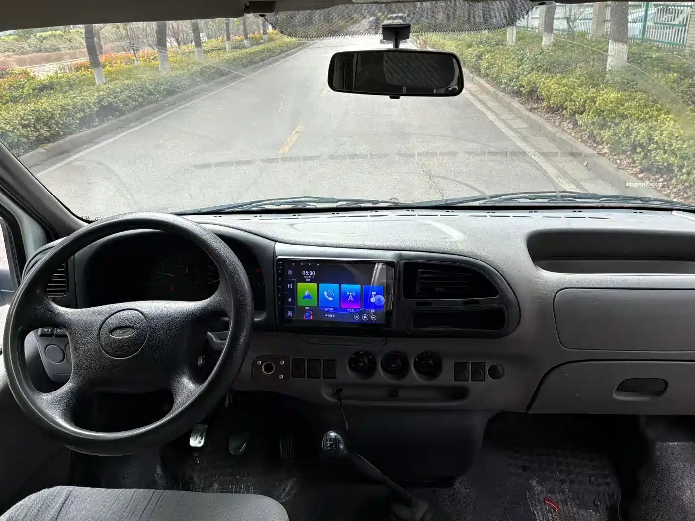 Ford Classic Transit 2016 2016 Model 2.8T Diesel Long Wheelbase 6-Seater Medium Roof Multi-Purpose Vehicle JX493ZLQ4