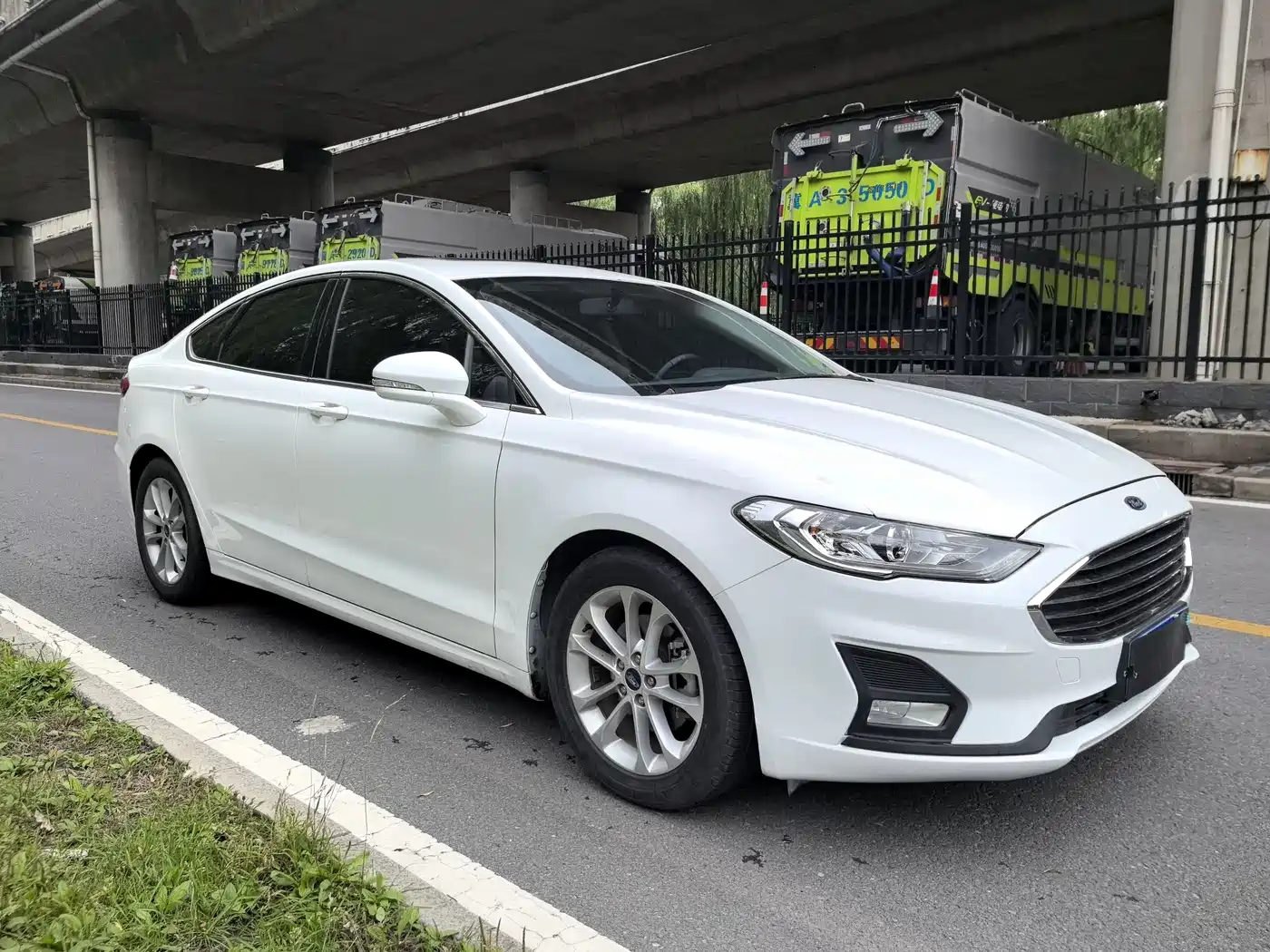 FORD MONDEO
