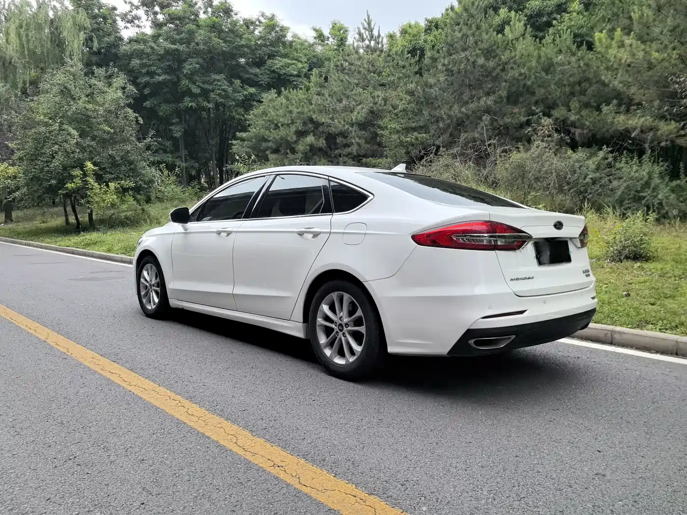 FORD MONDEO
