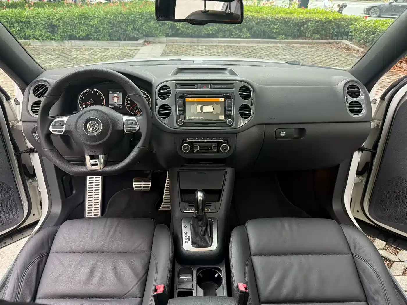 Volkswagen Tiguan 2014 2.0TSI Exclusive Edition фото 6