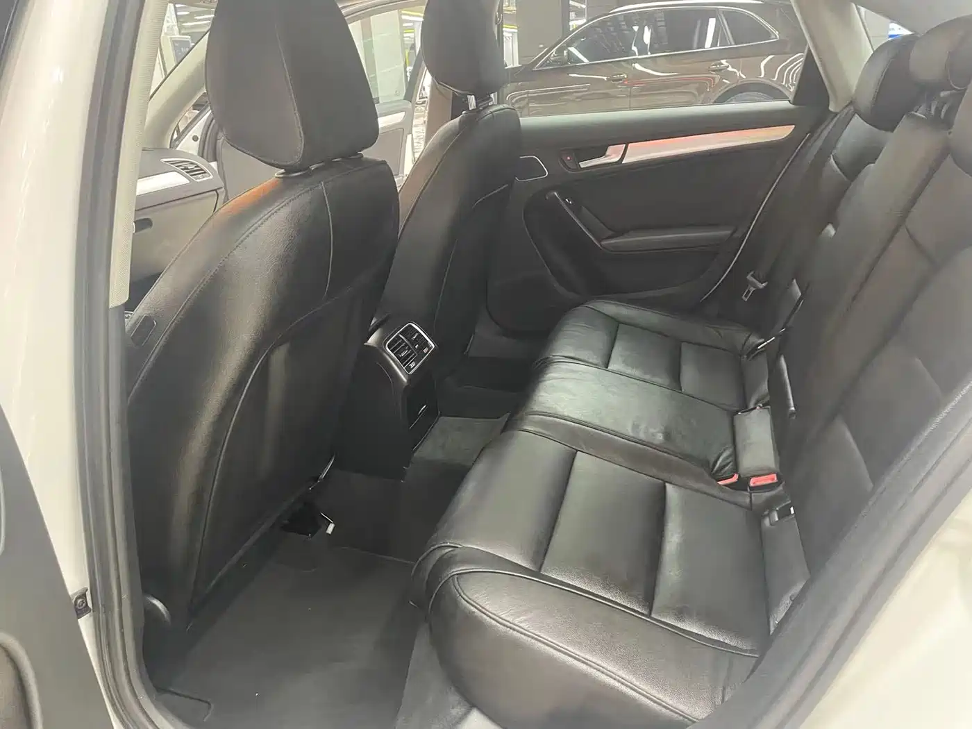 Audi A4L 2015 35 TFSI Auto Standard фото 12