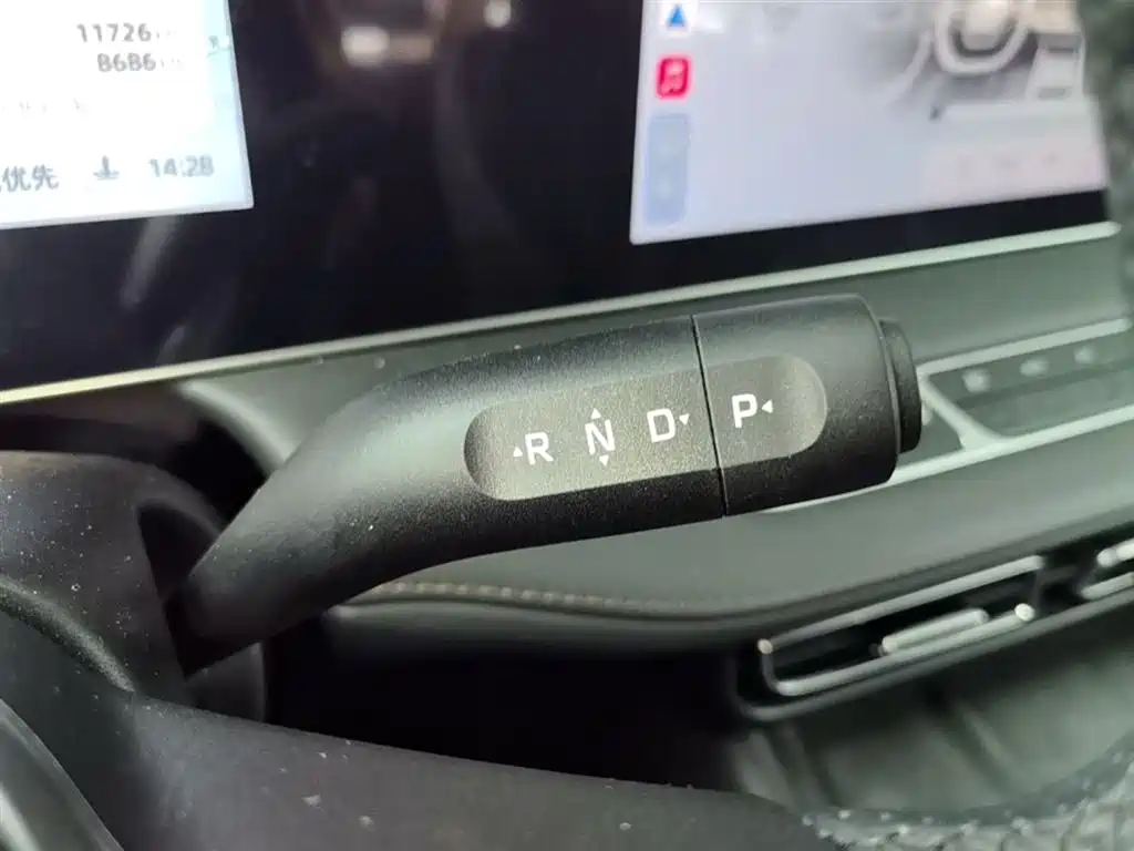 Roewe D7 2025 2025 DMH 125km World Champion Edition
