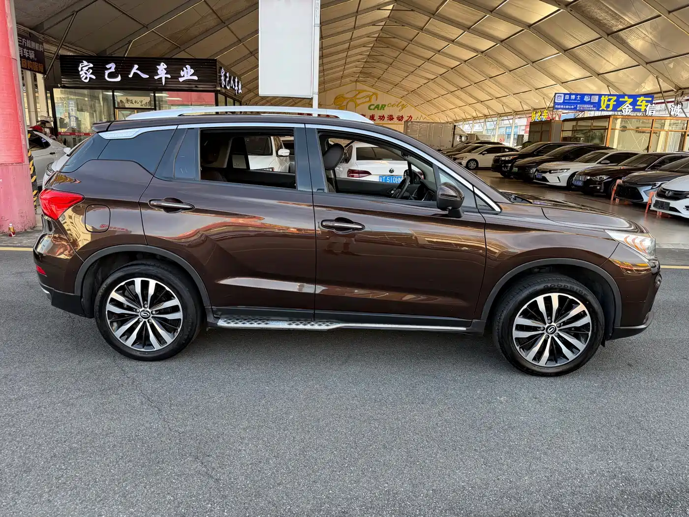 GAC Trumpchi Trumpchi GS4 2017 235T Automatic 2WD Luxury Smart Connected Edition фото 12