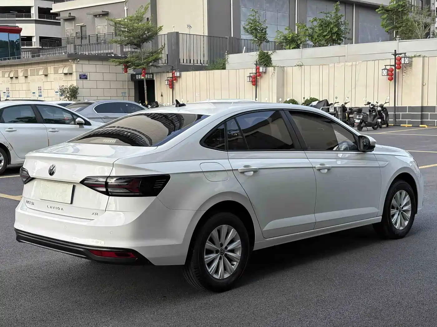 Volkswagen Lavida 2023 Xinrui 1.5L Auto Xinyi Edition фото 6