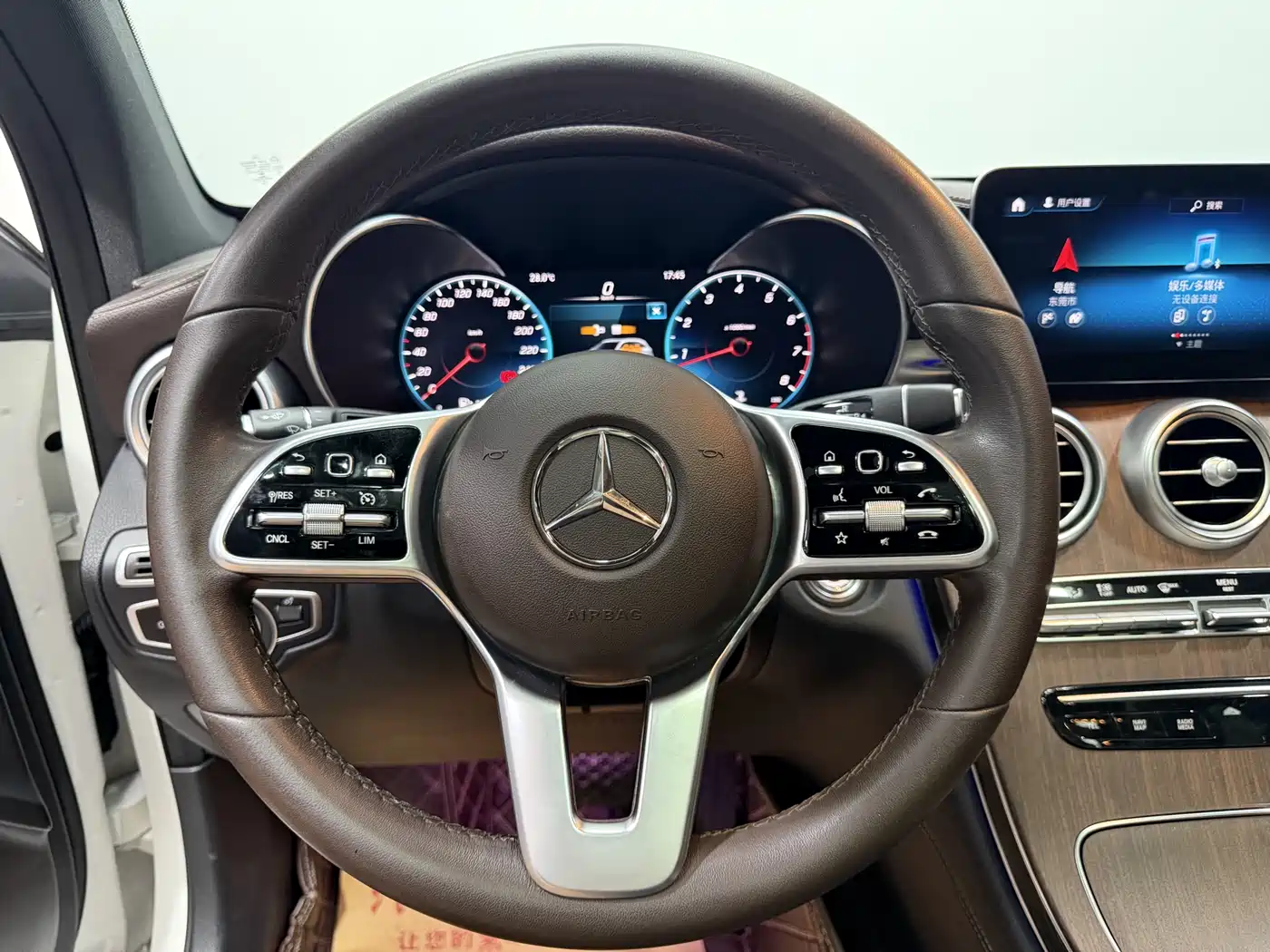 Mercedes-Benz GLC 2021 GLC 300 L 4MATIC Sporty фото 12