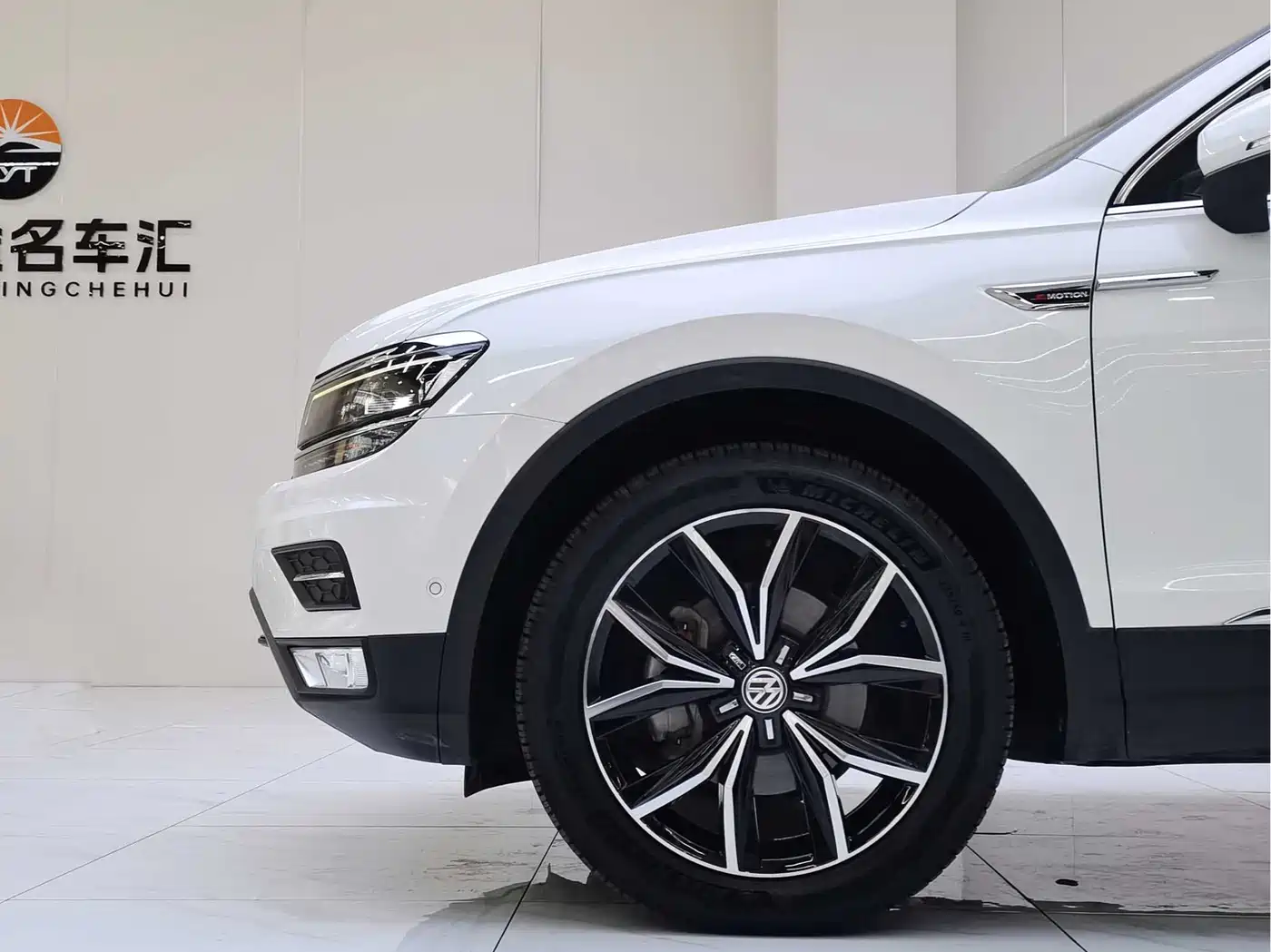 Volkswagen Tiguan L 2019 380TSI Auto 4WD Smart Luxury Edition China VI фото 24