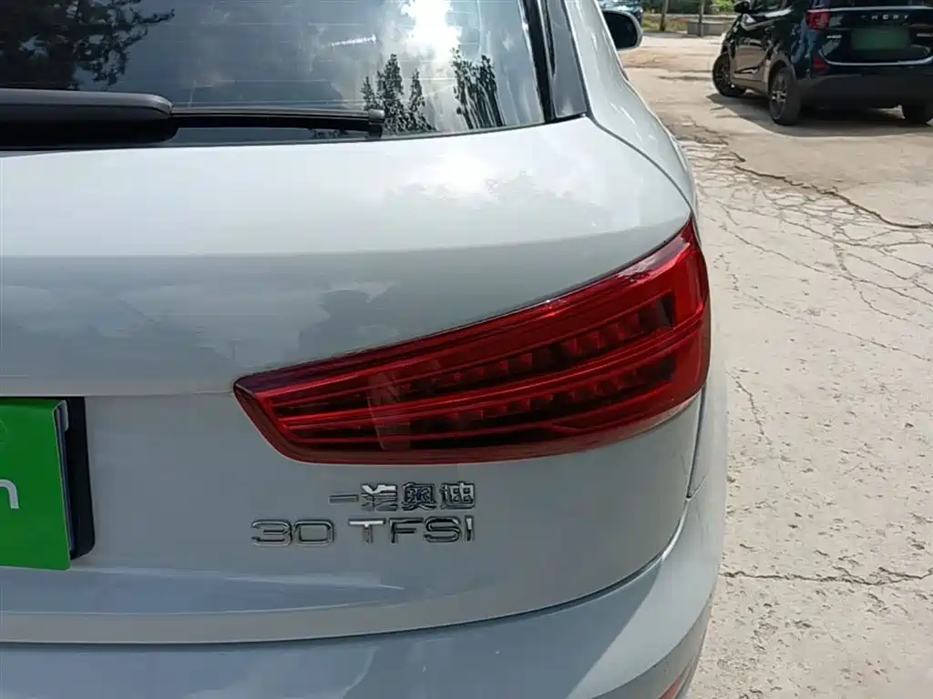 Audi Q3 2018 30th Anniversary Edition 30 TFSI Fashion фото 8