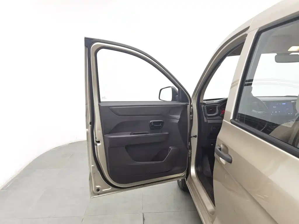 Wuling Hongguang V, миниатюра 8