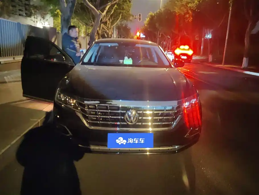 Volkswagen Passat 2019 330TSI Elite Version China VI фото 2